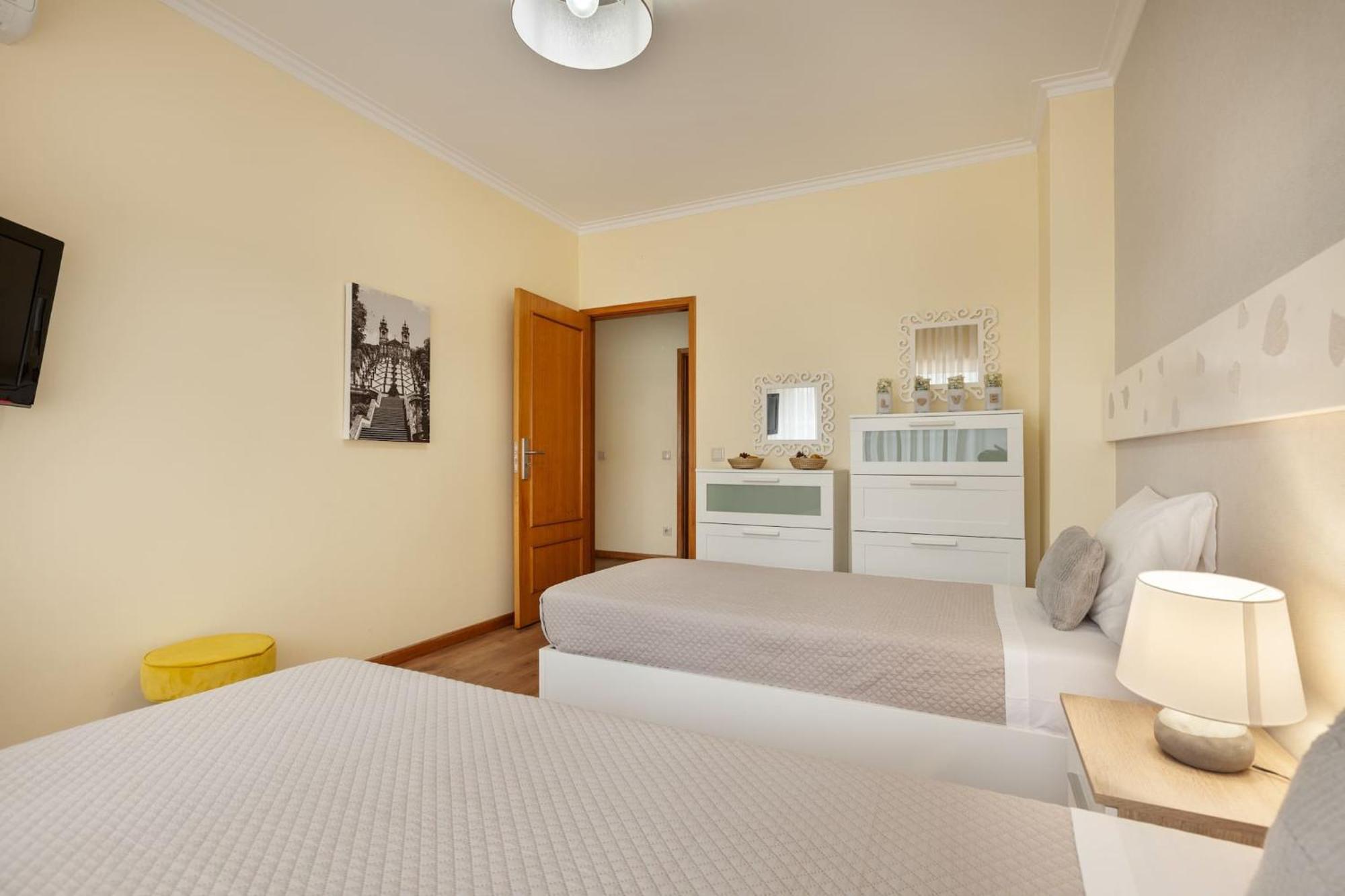 Apartamento Girassol - Minho'S Guest براغا المظهر الخارجي الصورة